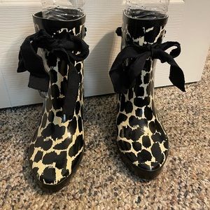 Kate spade Rubber ankle boots Size: 7